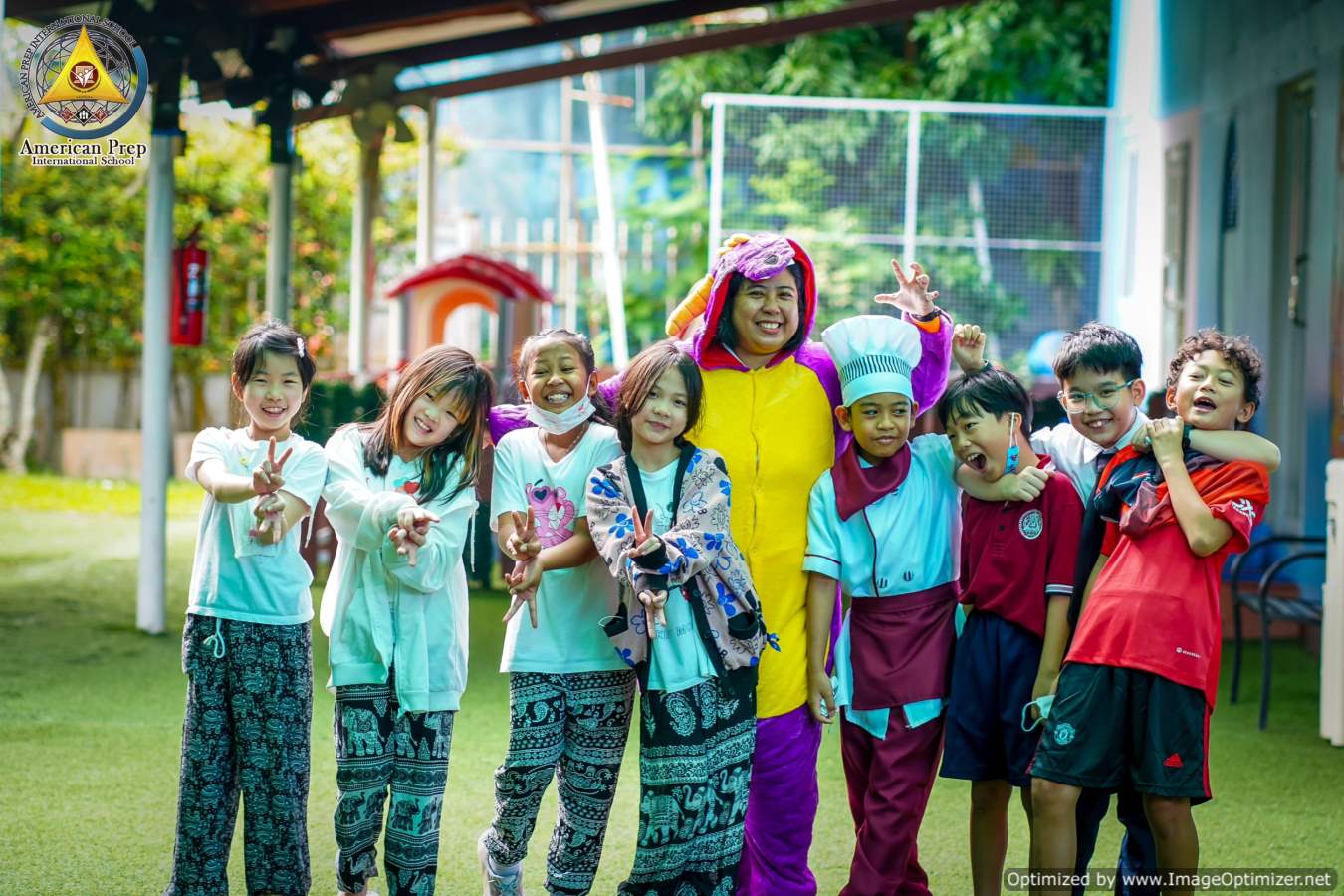 安心の関税送料込み AIWININTERNATIONALSCHOOL 制服 AIWIN制服 セット