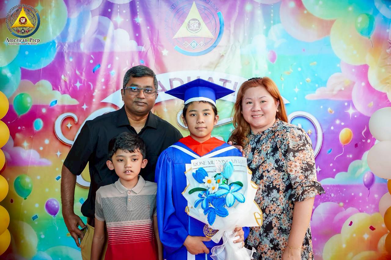 LINE_ALBUM_G6_ graduation 2026_260505_113