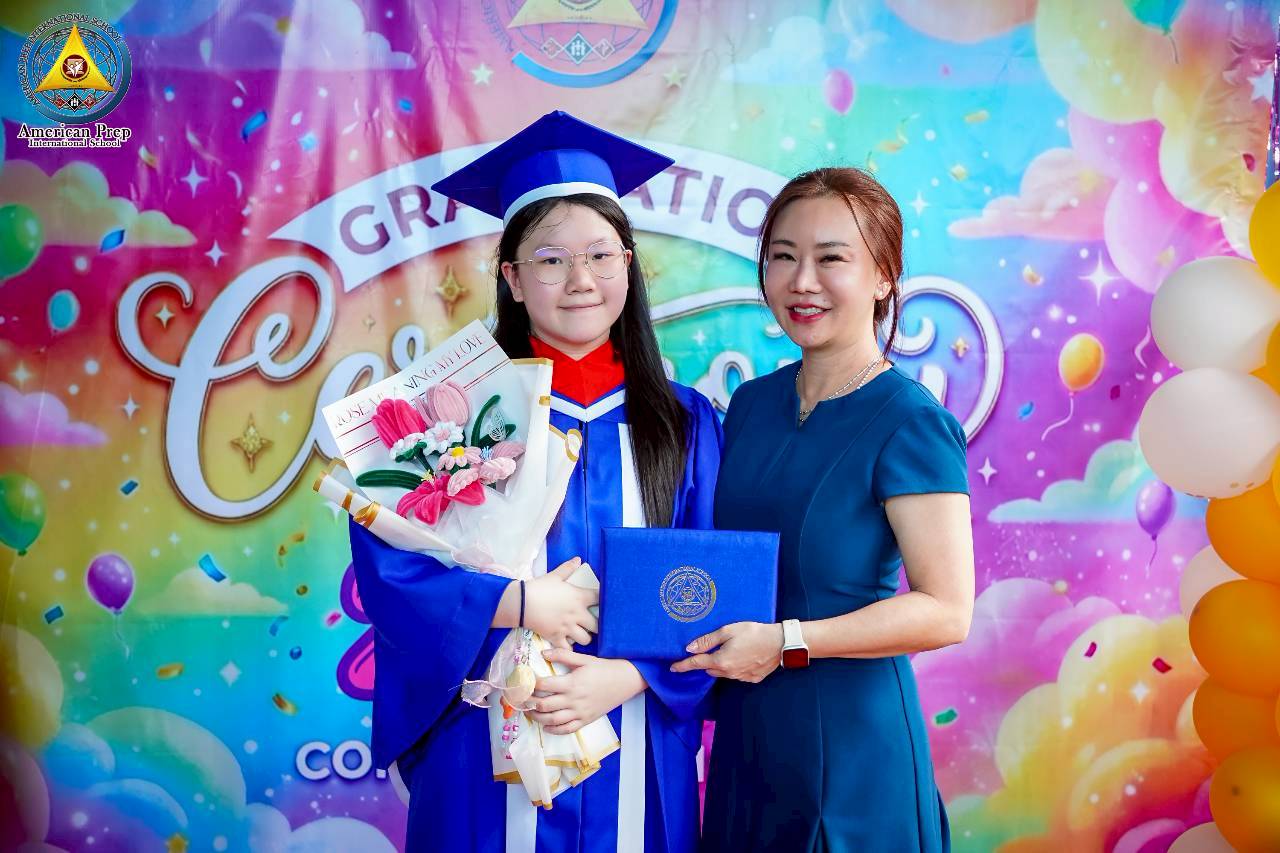 LINE_ALBUM_G6_ graduation 2026_260505_163
