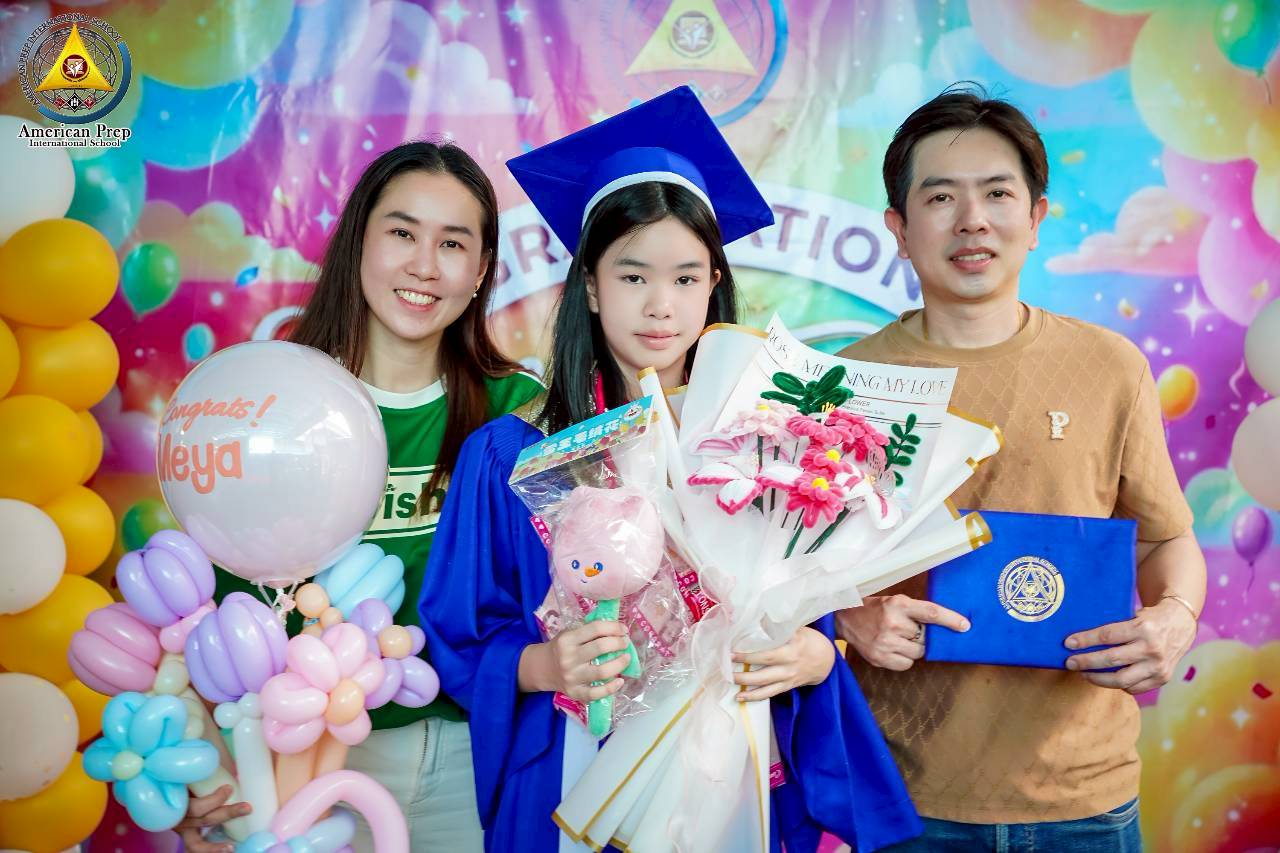 LINE_ALBUM_G6_ graduation 2026_260505_208