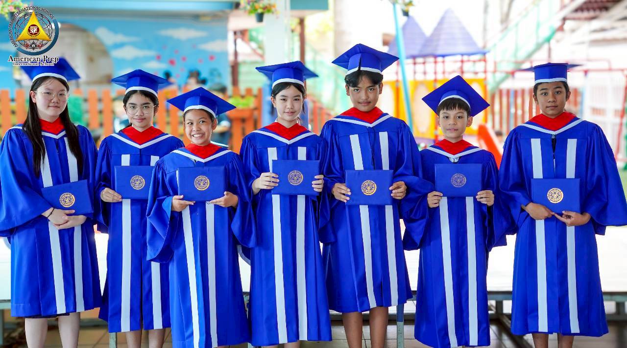 LINE_ALBUM_G6_ graduation 2026_260505_349